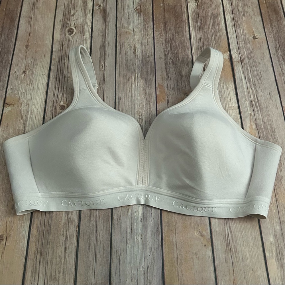 Cacique Bra | Size 42C - Picture 3 of 5